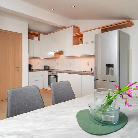 Dulcic Apartman Stari Grad